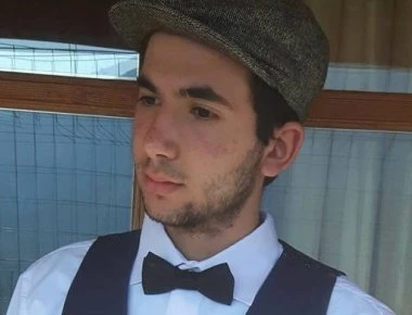 Συγκλονίζει ο Ευαγγελινός – Ο νεαρός πολύτεκνης οικογένειας που «έσκισε» στις Εξετάσεις